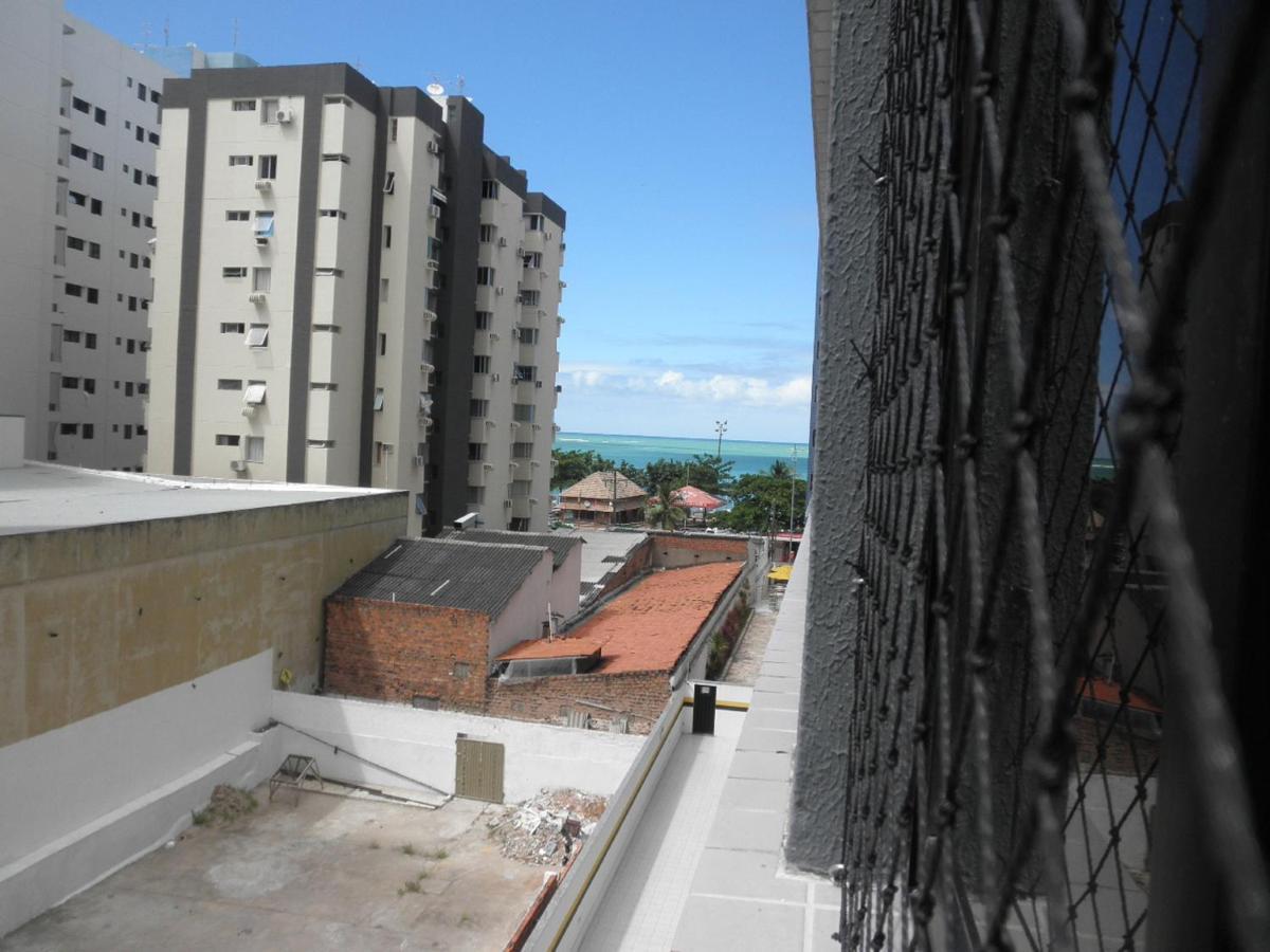 Na Beira Mar De Pajucara: Seaside With Lateral Ocean View Apartamento *