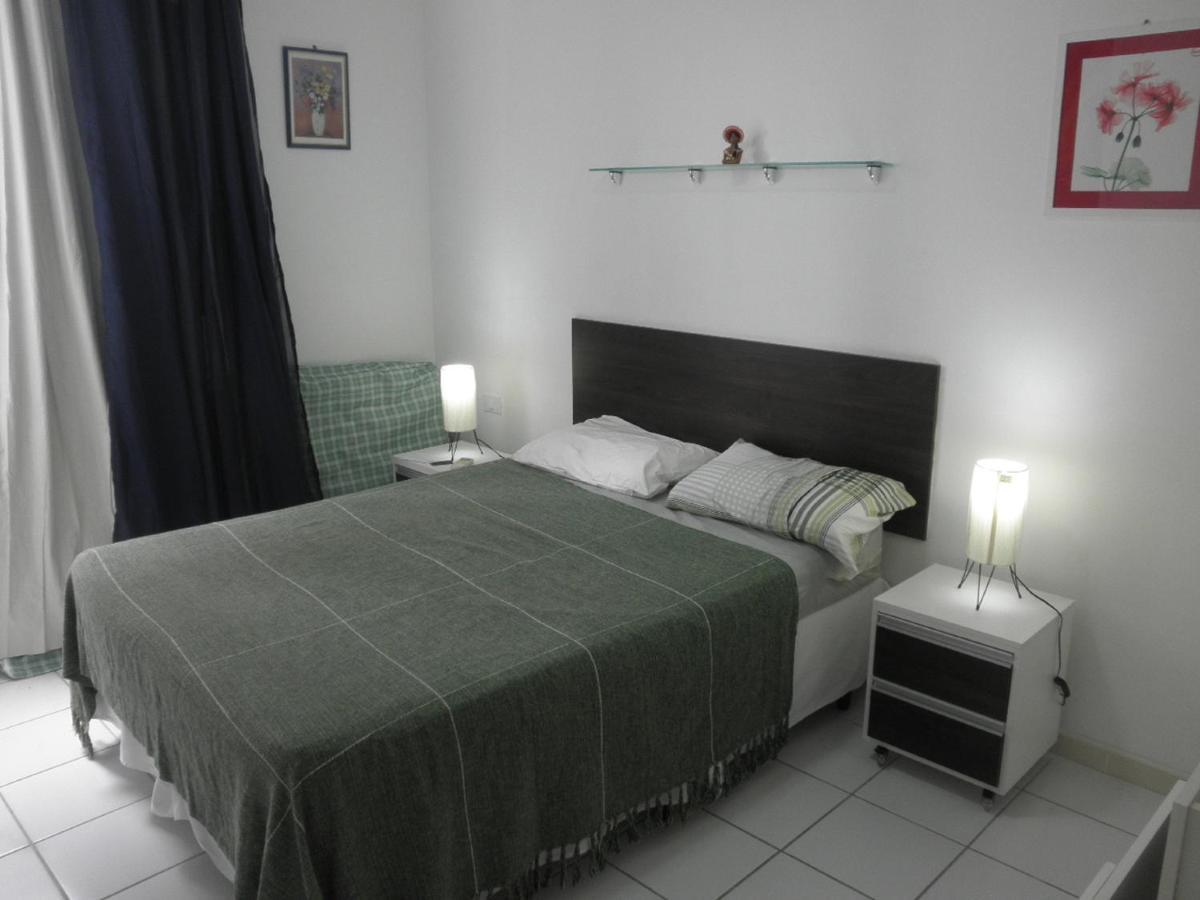 Na Beira Mar De Pajucara: Seaside With Lateral Ocean View Apartamento